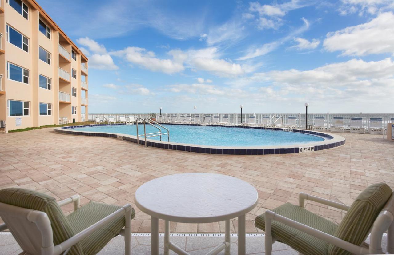 Paradise Beach Club - Ground Floor & Townhouses Satellite Beach Bagian luar foto