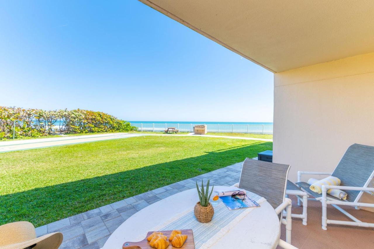 Paradise Beach Club - Ground Floor & Townhouses Satellite Beach Bagian luar foto