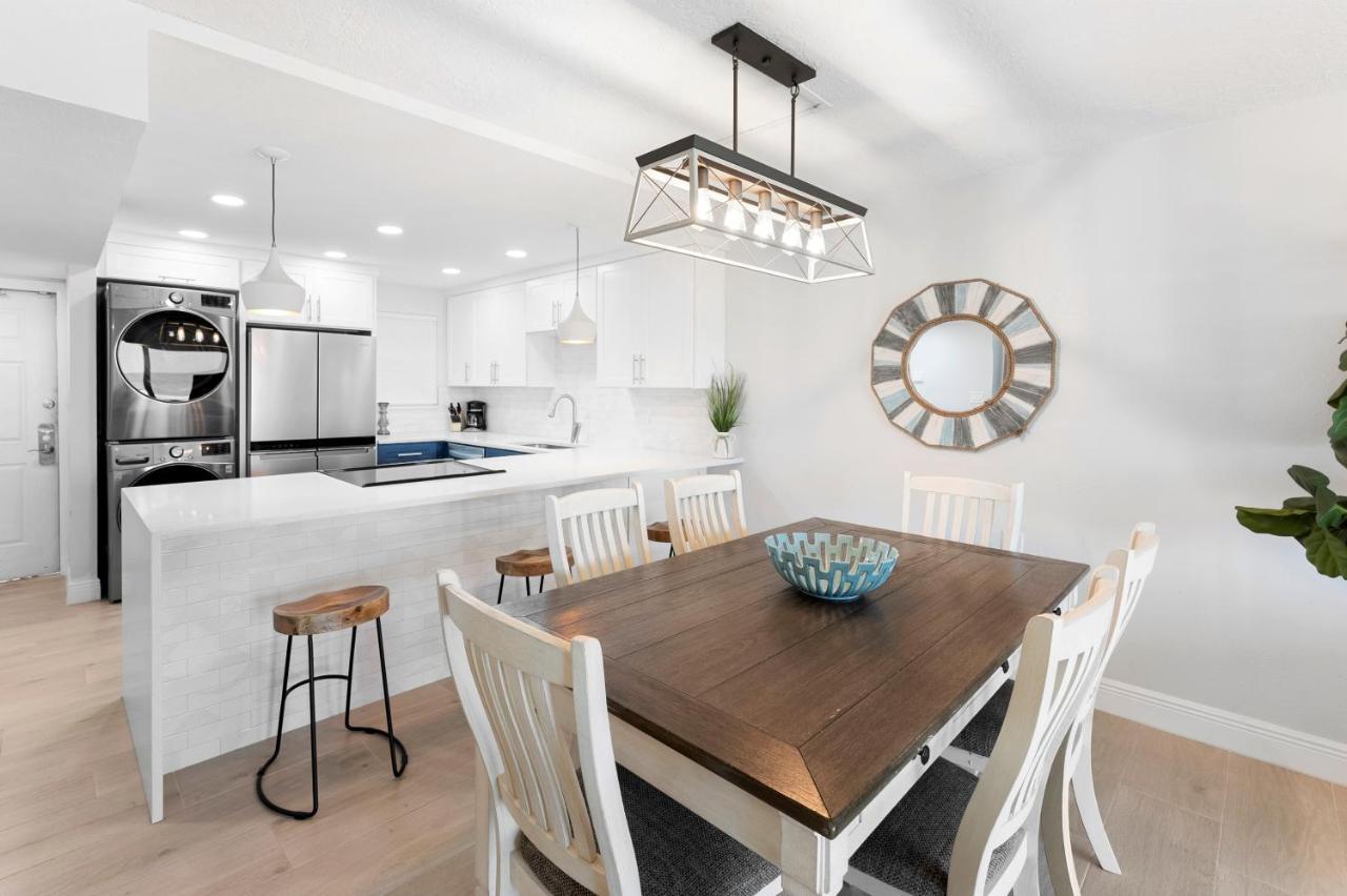 Paradise Beach Club - Ground Floor & Townhouses Satellite Beach Bagian luar foto